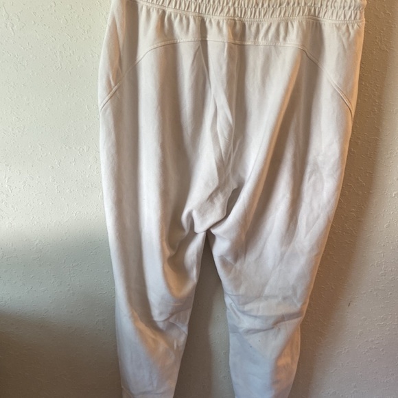 Mens size extra large, Old Navy, active white joggersD18 - Picture 5 of 7